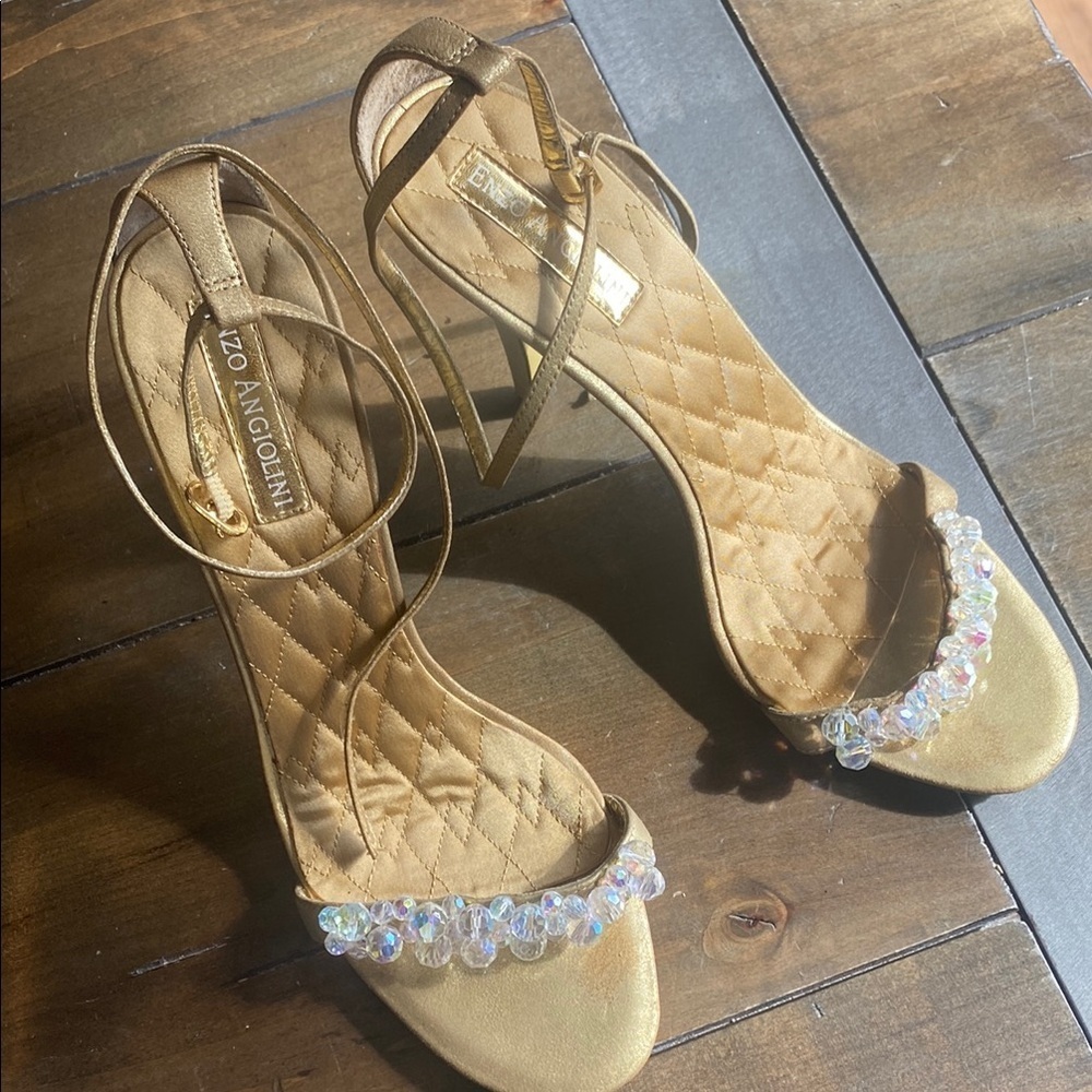 Enzo Angiolini Eagiannes Sandals Womens Size 8.5 Gold Beaded Stiletto Heel Y2K